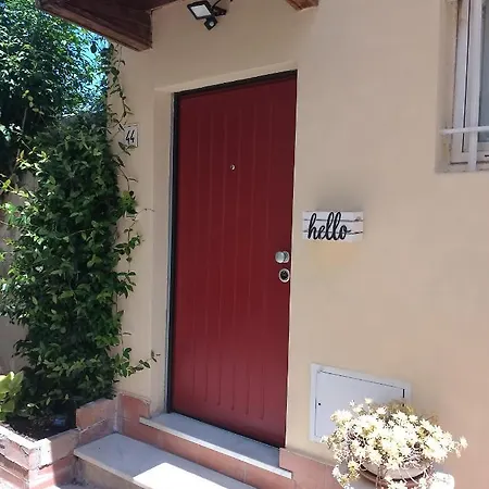 דירה Casina Di Nina ליבורנו